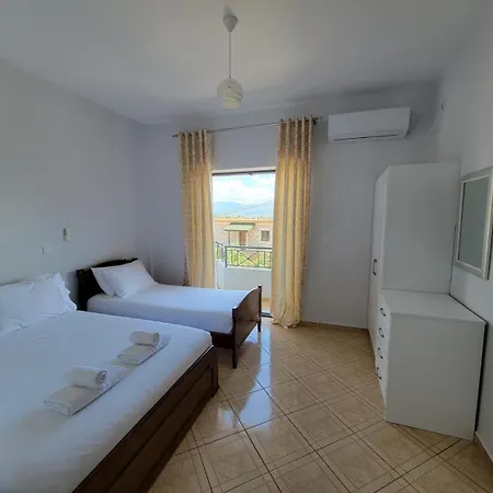 Domeniko شقة ساراندا