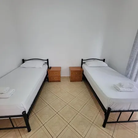 Domeniko * ساراندا